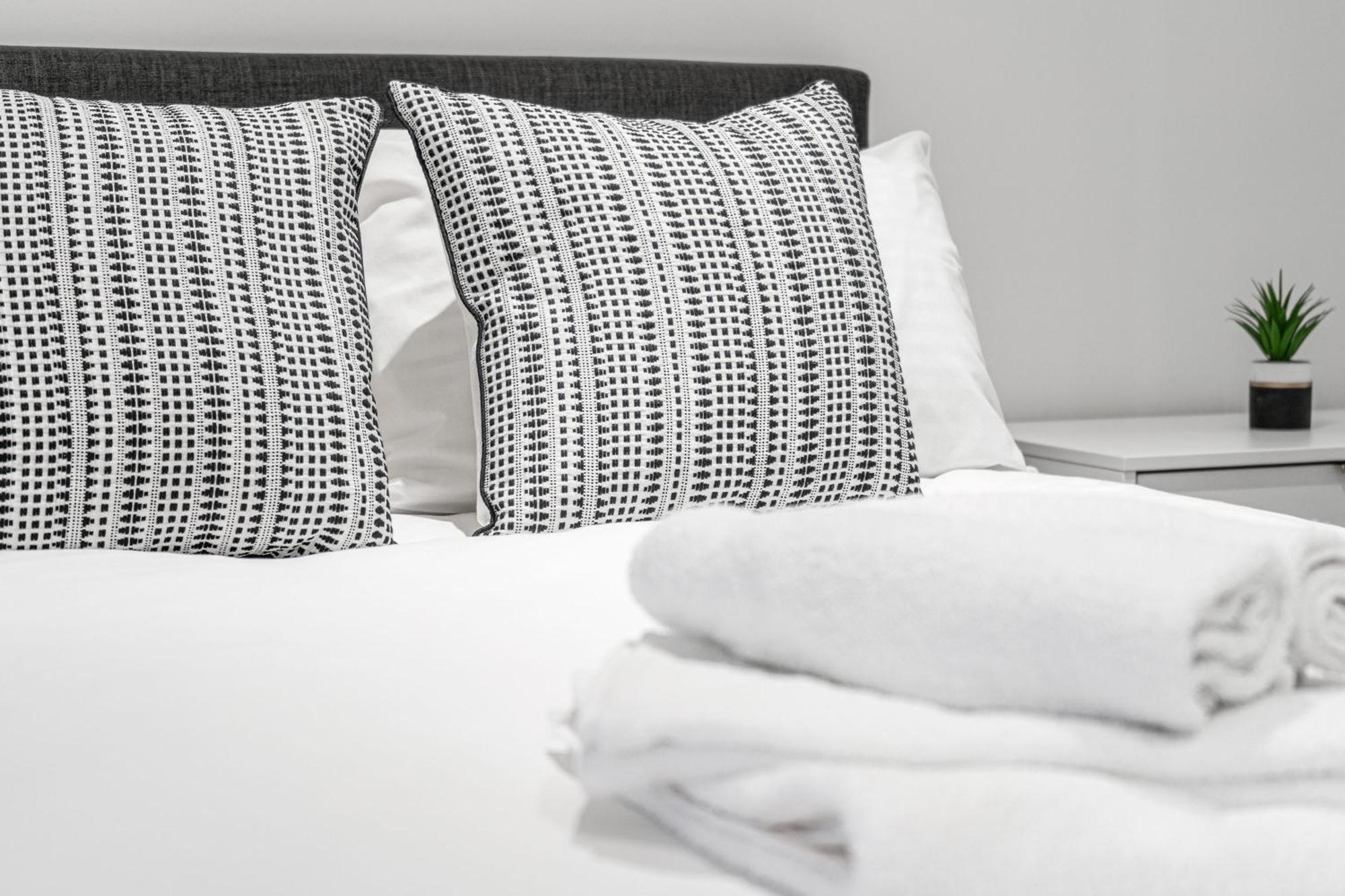 Seven Living Residences Solihull - Close To Nec & Bhx - Free Parking Dış mekan fotoğraf